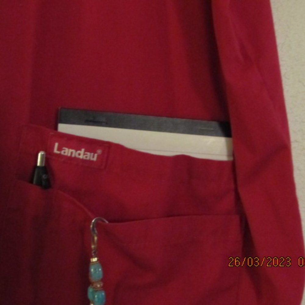 lab coat - Picture 3 of 5